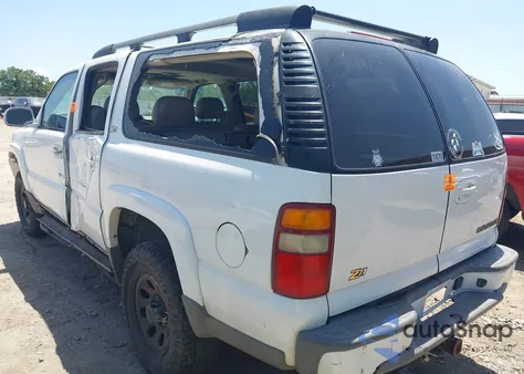 2002 Chevrolet Suburban 1500 Z71 из США, поврежденный, VIN 3GNFK16ZX2G254983